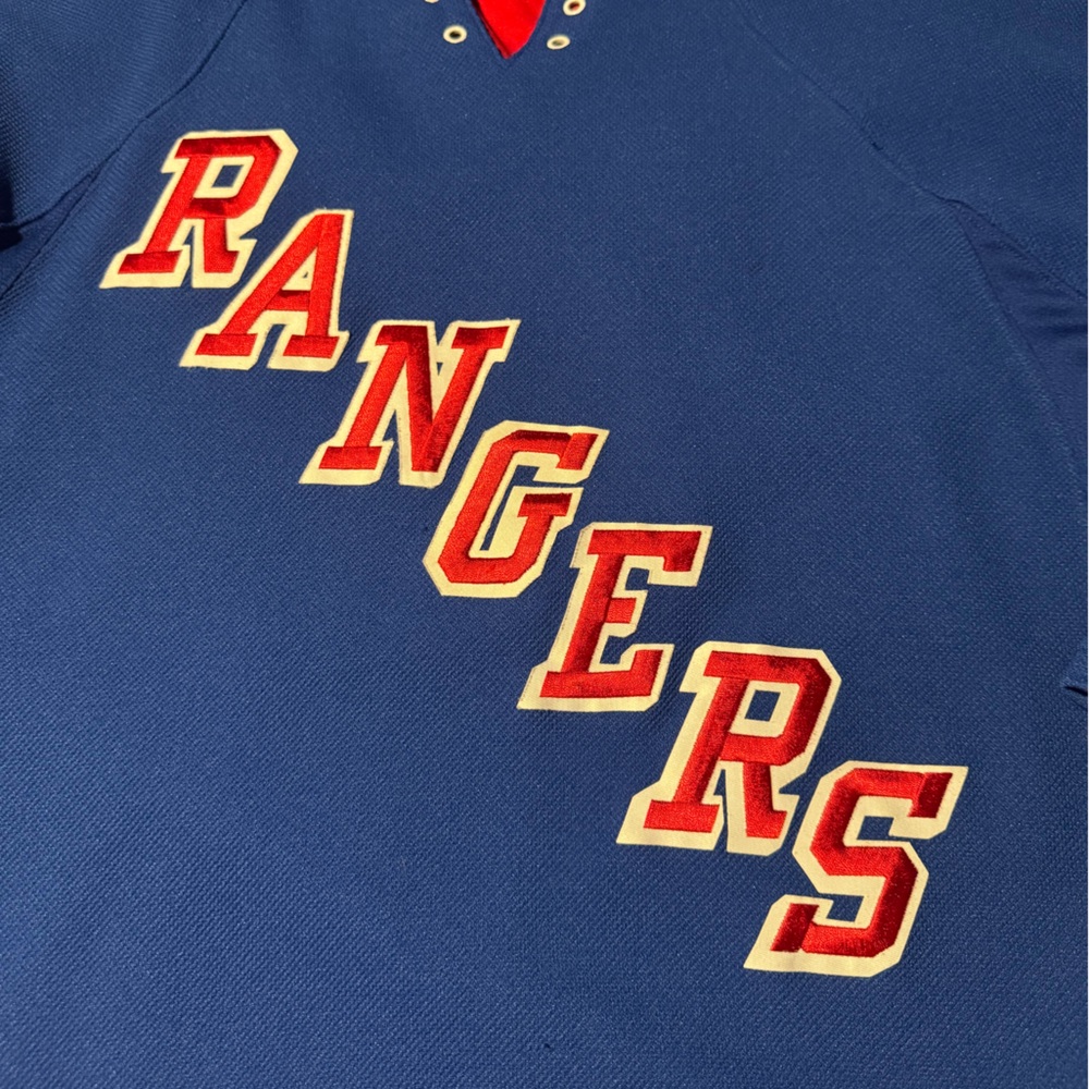Sean Avery New York Rangers Jersey - Picture 4 of 8